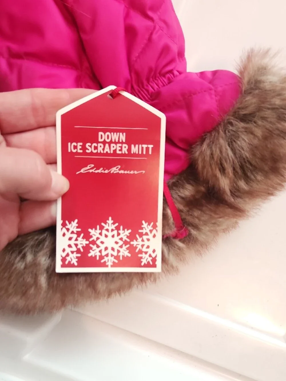 NWT Eddie Bauer Pink Quilted Ice Scraper Mitten with Faux Fur Cuff
